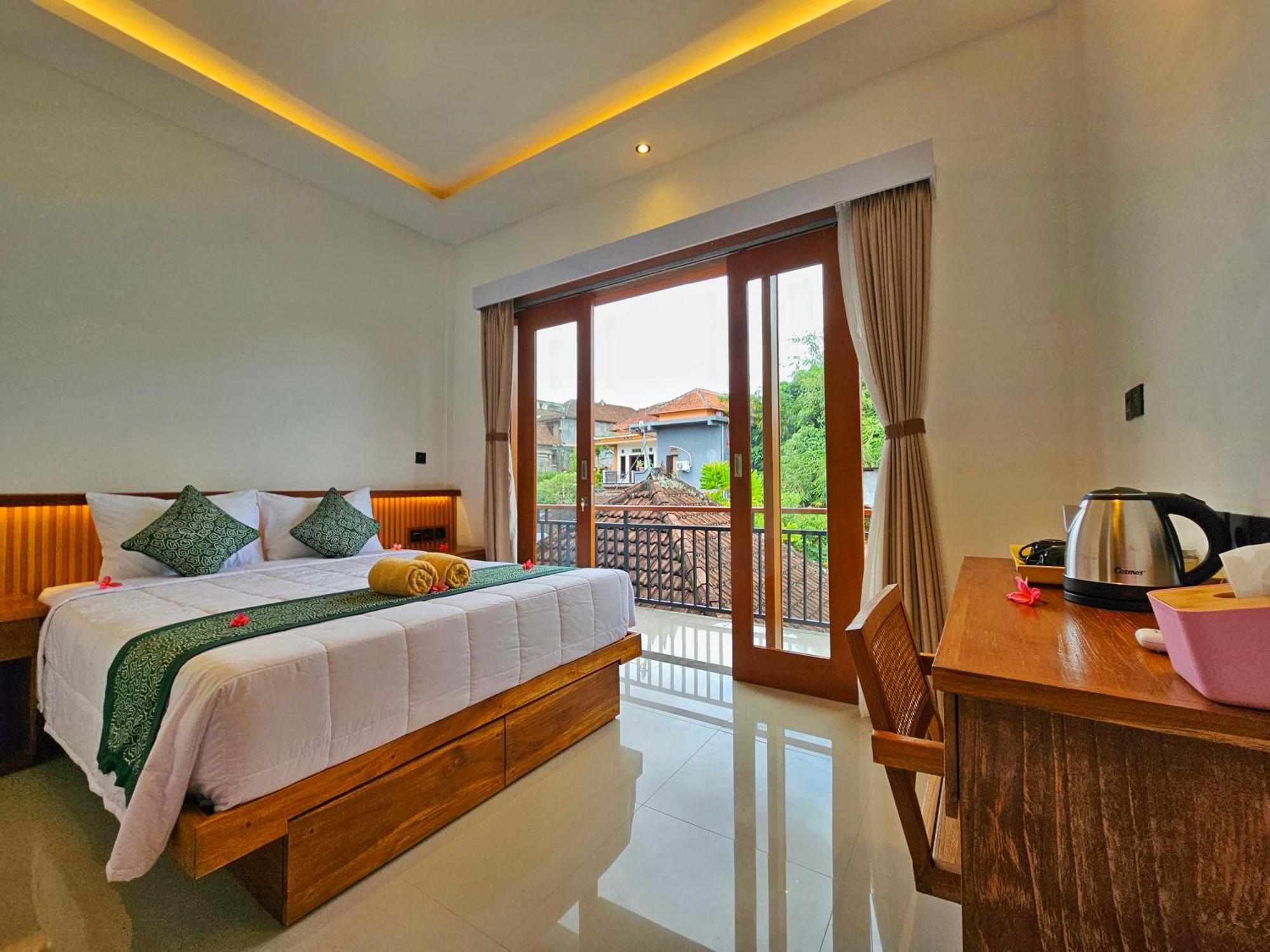 Dewi Putri House Hotel Ubud Exterior foto