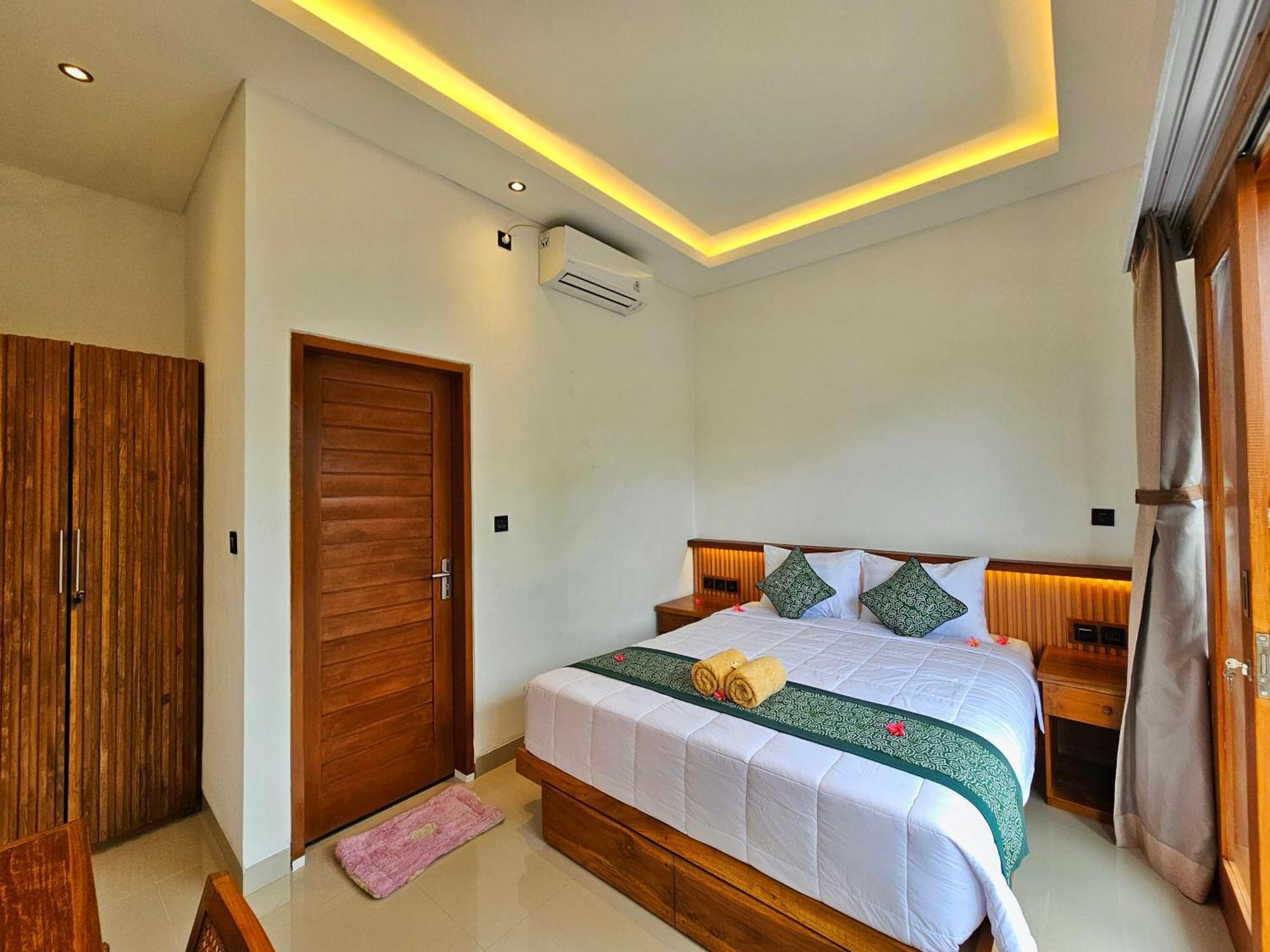 Dewi Putri House Hotel Ubud Exterior foto