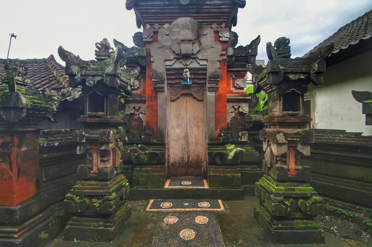 Dewi Putri House Hotel Ubud Exterior foto